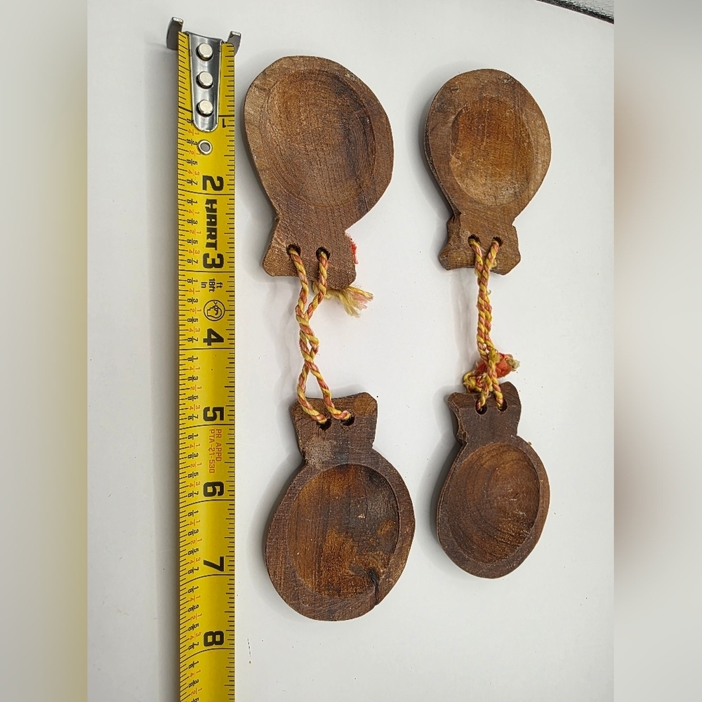 Wooden Castanets with Rope - Picture 15 of 15
